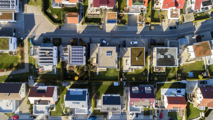 Für Drohnenflüge in Städten gelten derzeit strenge Auflagen.