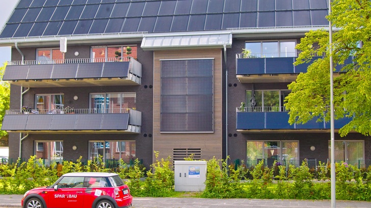 70 Prozent Energie-Autarkie schafft das Mehrfamilienhaus mit sechs Wohnungen.