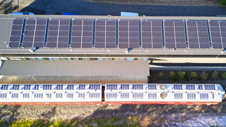 Die Byron Bay Railroad Company betreibt den Solarzug seit Dezember 2017. - © Byron Bay Railroad Company
