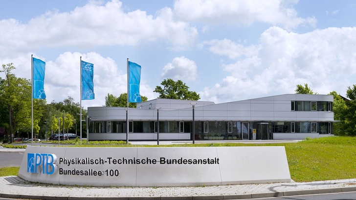 Ladesäulen unterliegen dem deutschen Eichrecht und brauchen eine entsprechende Zertifizierung.