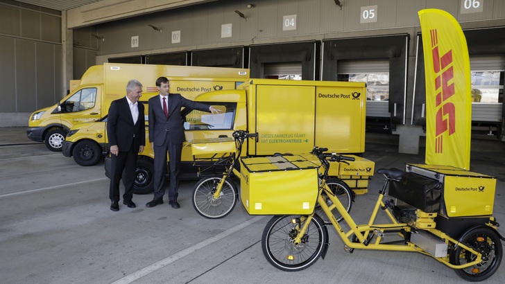 Die E-Flotte von DHL umfasst jetzt 10.000 elektrische Street Scooter. - © DHL/StreetScooter
