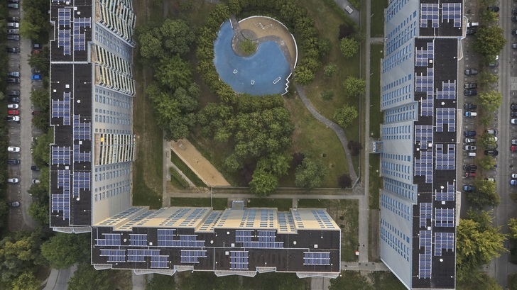 In Berlin Hohenschönhausen ist eine Mieterstromanlage in Betrieb gegangen.