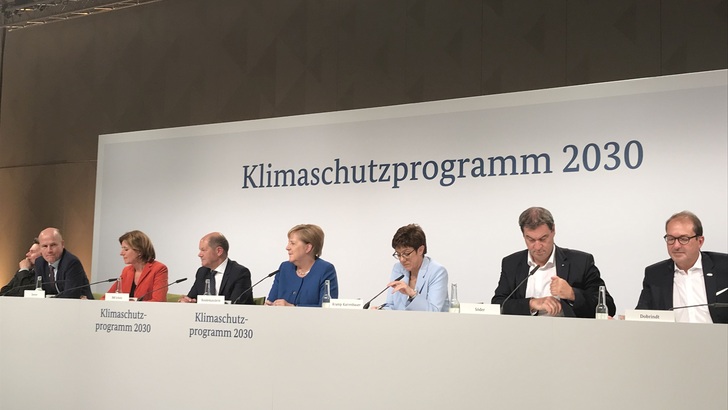 Die Bundesregierung stellte am 20.9.2019 ihr Klimaschutzprogramm vor. - © Petra Franke
 Die Bundesregierung stellte am 20.9.2019 ihr Klimaschutzprogramm vor.