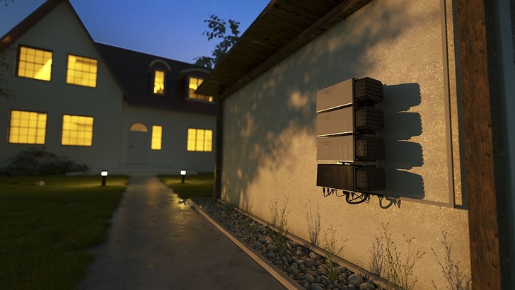 Rheinland-Pfalz startet eine Solar-Offensive inklusive einer Förderung für Heimspeicher. - © Solarwatt
