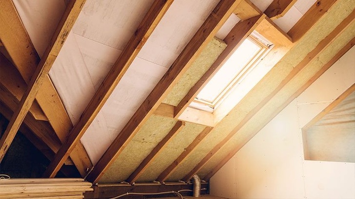 Wer sein Haus energetisch saniert, kann zukünftig Steuern sparen.