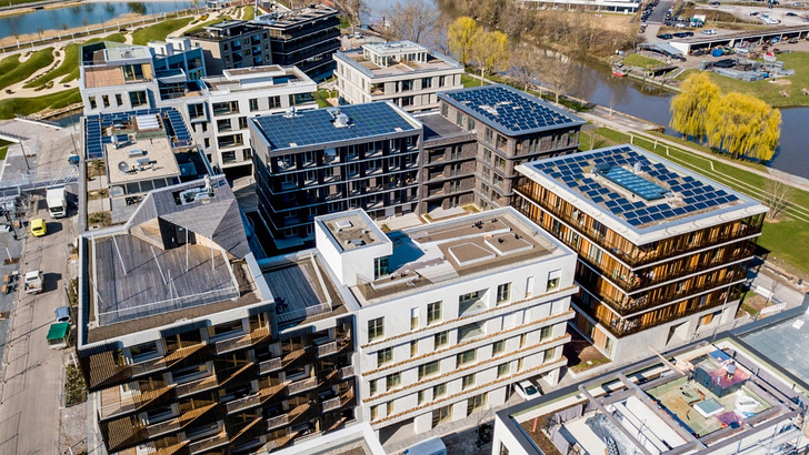 Smart Grid: Ein ganzes Quartier wird in Heilbronn mit BHKW und PV versorgt. - © DSG Invest
