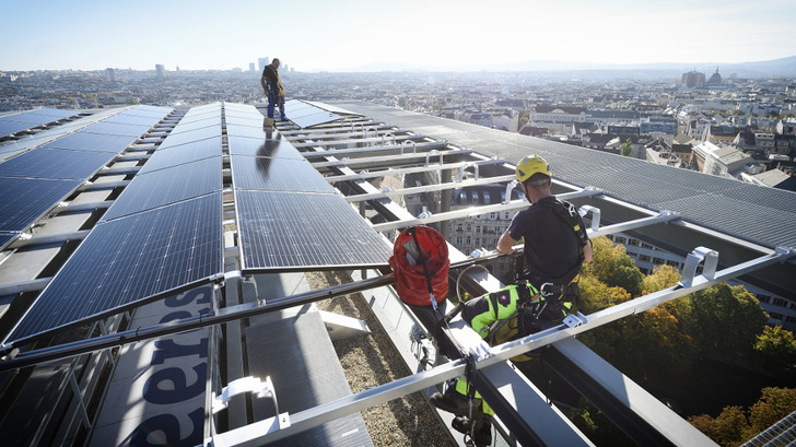 Das Haus des Meeres in Wien bekommt ein ganz besonderes Sonnendach. - © Wien Energie
