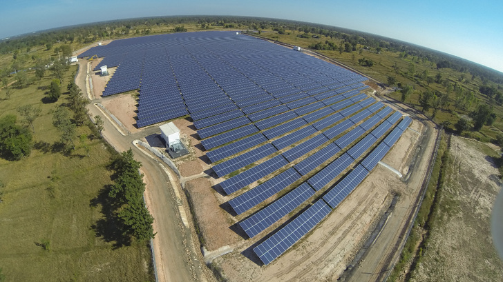 Die Energiewirtschaft baut Solarparks zunehmend ohne staatliche Förderung. - © Juwi
