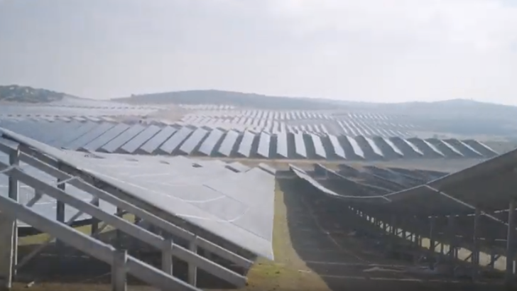 Module über Module: Der Solarpark Núñez de Balboa in Badajoz mit 391 Megawatt Leistung.