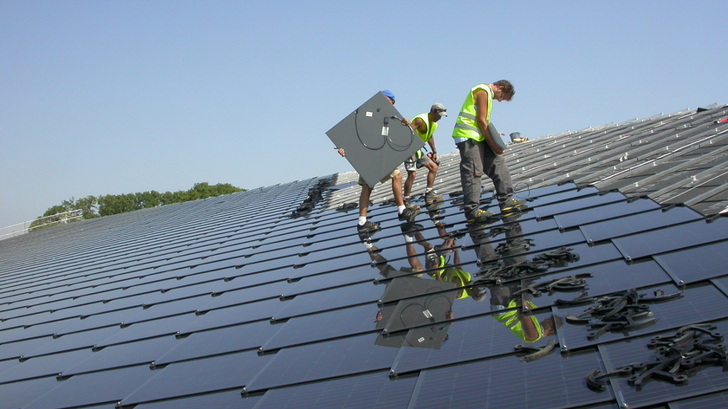 Der Ausbau der Photovoltaik muss in Deutschland viel schneller gehen, wenn die Bundesregierung ihre eigenen Ziele erreichen will.