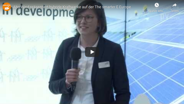 Abo Wind kombiniert hybride Kraftwerke aus Solargeneratoren und Windrädern mit großen Gewerbespeichern.