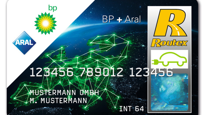 Die Tankkarte von Aral für Gewerbekunden gilt nunmehr auch für E-Fahrzeuge.