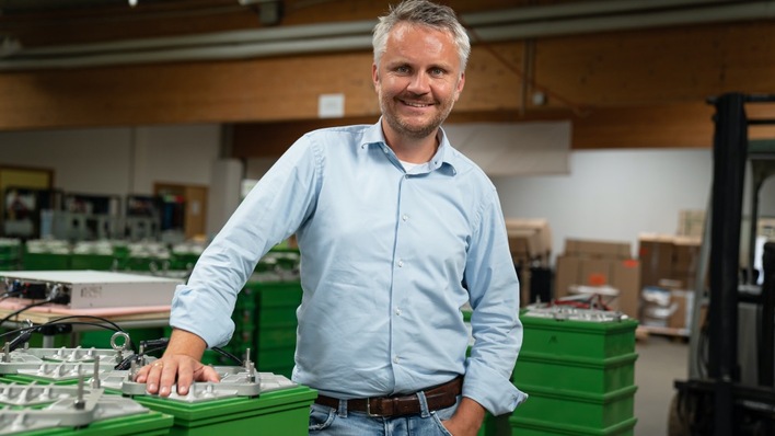 Thomas Krausse in der Batteriezellenfertigung in Oberösterreich.