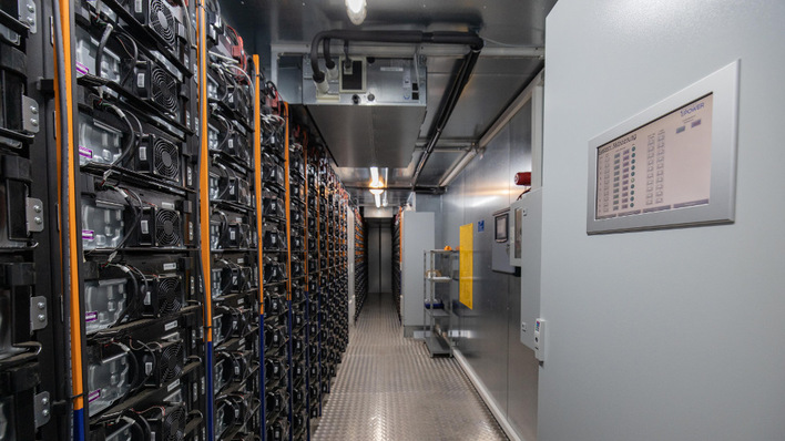 In Gotha installierter Großspeicher von Smart Power.