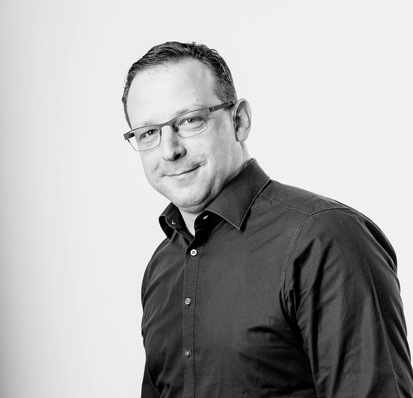 Holger Schroth leitet als Chief Product Officer Entwicklung und Produktmanagement beim Monitoring-Pionier Solar-Log.