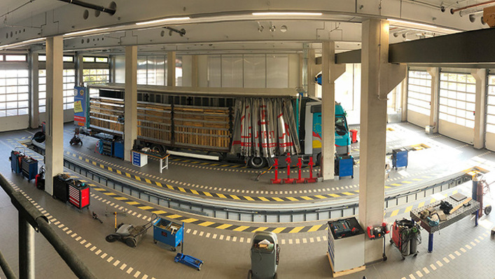 Ein großer Teil des Sonnenstroms vom Dach wird in der Werkstatt verbraucht. Dazu kommt noch eine Wärmepumpenheizung und eine Waschstraße sowie die Büro-, Schulungs- und Aufenthaltsräume.