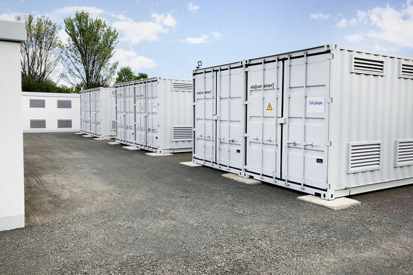 Smart Power betreibt in Gotha (Thüringen) eine Batterieanlage in Seecontainern.