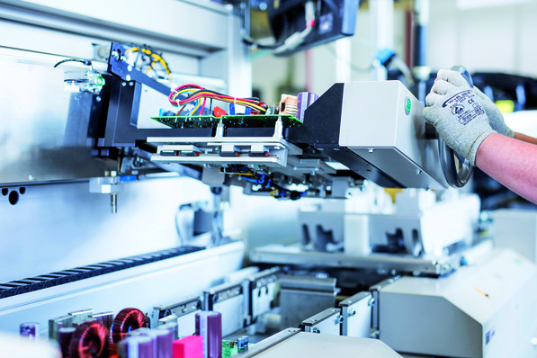 Wechselrichter-Produktion von Katak bei Memmingen im Allgäu.