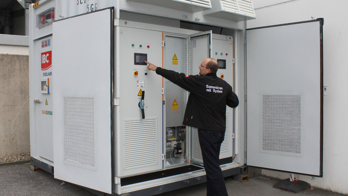 Das Ziel der Entwicklung ist ein intelligenter Speicher, der optimal auf die Anforderungen in einem Gewerbebetrieb abgestimmt werden kann.