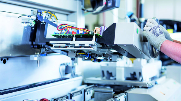 Unter anderem mit der Leistungselektronik, die Katek in Memmingen produziert, konnte das Unternehmen in den ersten drei Monaten den Umsatz kräftig steigern.