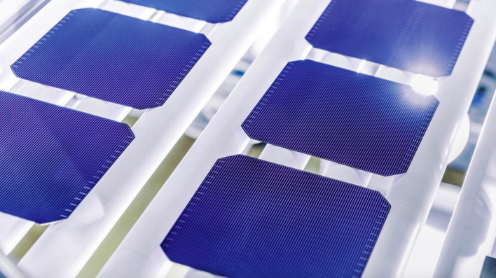 Meyer Burger hat im Juli 2021 mit ersten Modulauslieferungen begonnen.