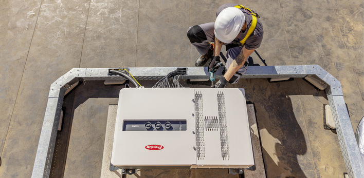 Fronius hat in diesem Jahr den neuen Wechselrichter fürs Gewerbe und für die Freifläche auf den Markt gebracht.