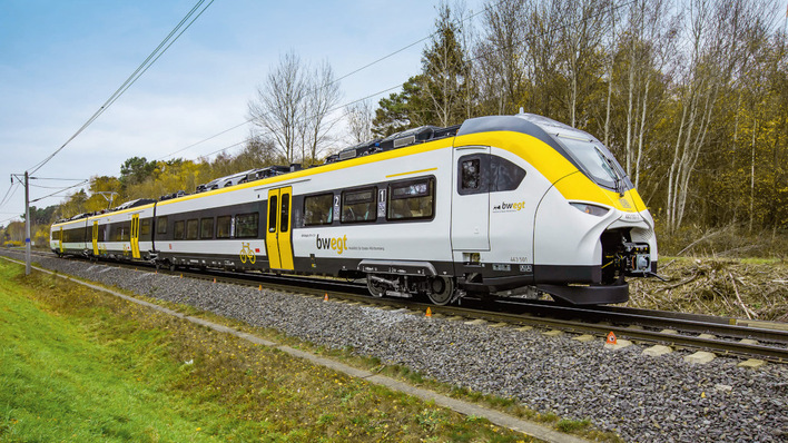 Mit solchen Zügen wird die NEB in Zukunft ihre Strecken in Ostbrandenburg bedienen. Sie fahren mit Oberleitung und mit Batteriestrom.