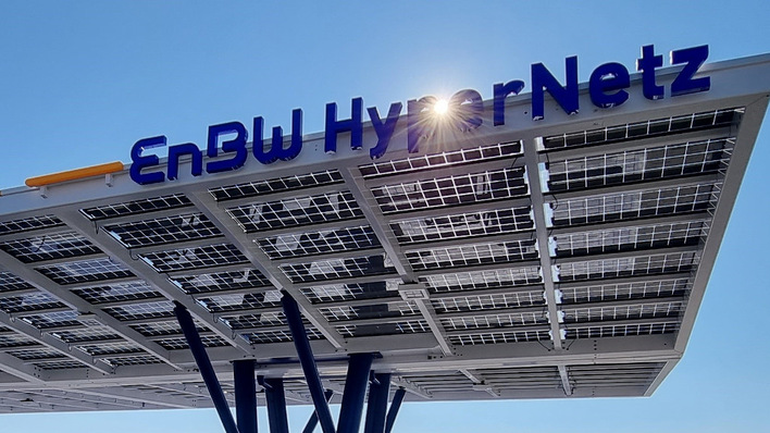 EnBW baut das Netz der Schnelllader an den Autobahnen weiter aus.