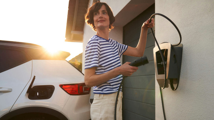  Neben den Produkten zum Beladen von E-Autos wächst auch die Zahl der mobilen Ladetarife, die durch Energieversorger wie die EnBW angeboten werden.