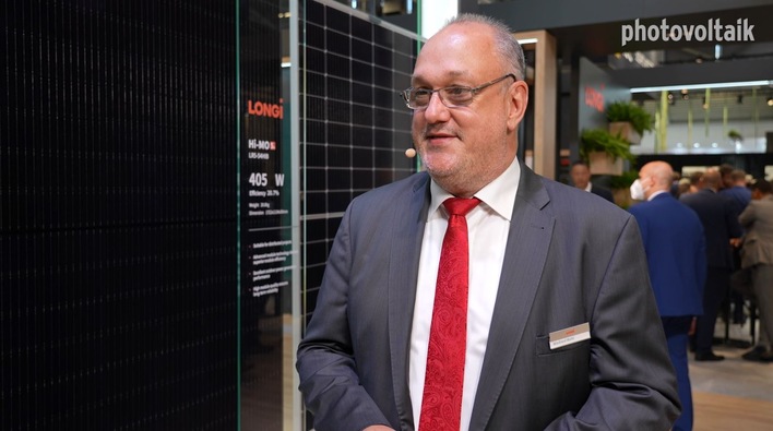 Winfried Wahl von Longi stellt die Innovationen des Modulhersteller vor.