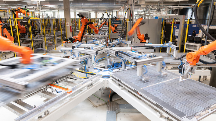 Für die Produktion der Module in der neuen Fabrik nutzt Solarwatt ausschließlich Ökostrom.