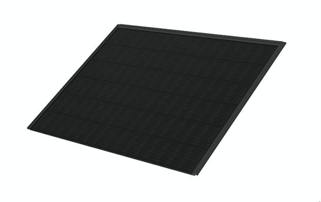 Das neue Glas-Folien-Modul mit schwarzer Rückseitenfolie kann einen klassischen Dachziegel ersetzen.