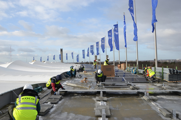 Längst fordern Sportverbände und Künstler von den Eventveranstaltern, dass die Veranstaltungen mit Ökostrom versorgt werden. Mit einer Mieterstromanlage hat das Berliner Olympiastation schon vorgesorgt.