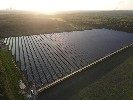 Für den Solarpark Nochten kamen mehr als 40.000 Module zum Einsatz.