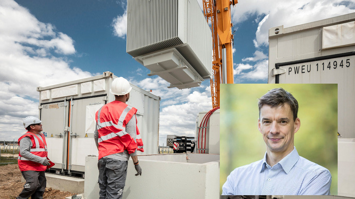 Errichtung des Solarparks der EnBW in Werneuchen in Brandenburg. Kleines Foto: Dr. Thomas Binder.