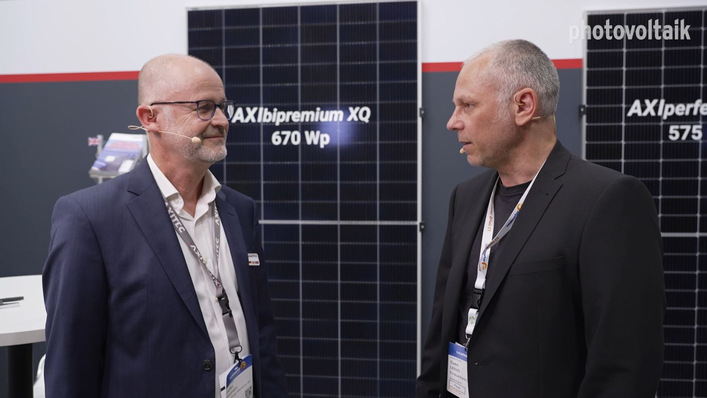  Steffen Wiedmann (links) im Gespräch mit photovoltaik-Redakteur Sven Ullrich.