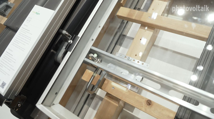  Neues Schrägdachsystem von Novotegra.