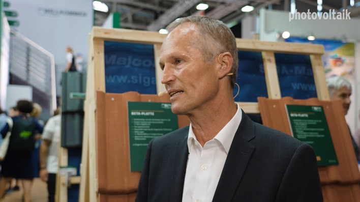 Ludwig Schletter, CEO von SL Rack, im Gespräch mit PV Guided Tours.