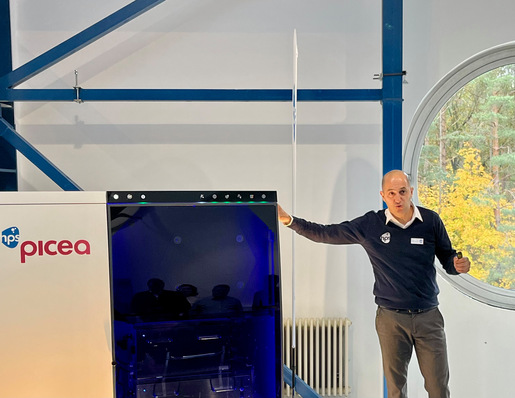 HPS-Gründer Zeyad Abul-Ella bei der Vorstellung: Der neue Picea 2 setzt auf Batterien aus Lithium-Eisenphosphat.