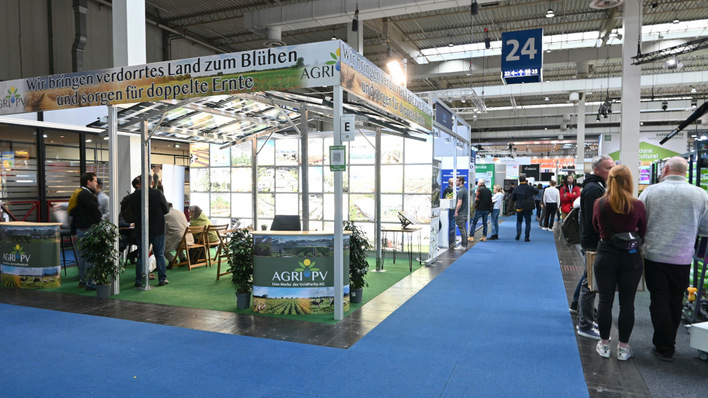 Jede Menge Lösungen haben die Anbieter von Agri-PV-Anlagen auf der Agritechnica gezeigt.