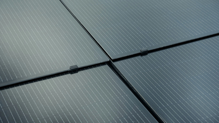 Viele dünne Busbars sorgen für mehr Ästhetik und geringere Leitungsverluste.