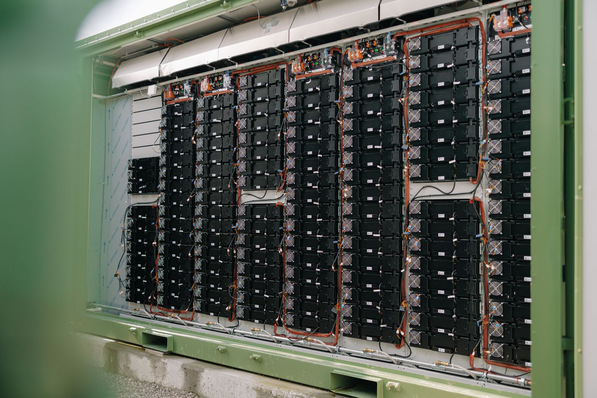 Investor Obton übernimmt auch diesen Netzspeicher.