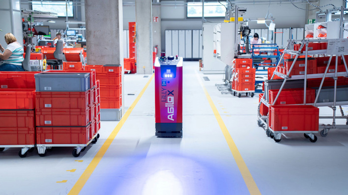  Blick in die neue Fabrik für elektrische Sicherheitstechnik.