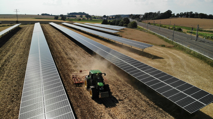  Nachführsystem von Schletter in einer Anlage für Agri-PV in Süddeutschland.