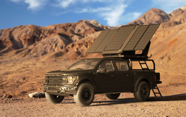 Sonnenfänger: Die Paneele lassen sich zu beiden Seiten einfach ausziehen.