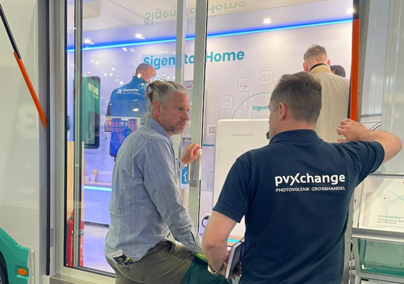  Sigenergy zeigt seine Speicherlösung in Bremen.