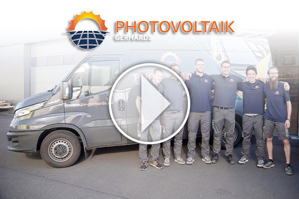  Das Team von Photovoltaik Gerhards ist im Auftrag der Kunden unterwegs.