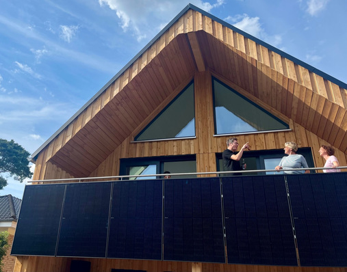 Immer mehr Mieter möchten auch eigenen Solarstrom vom Balkon ernten.