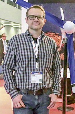 Patrick Jüttemann  betreibt das Fachportal Klein-Windkraftanlagen.com und den ­Youtube-Kanal Kleinwindkraft. Der studierte Geograf und Kaufmann beobachtet kontinuierlich den Markt für Kleinwindkraftanlagen. Als neutraler Experte gibt Jüttemann regelmäßig den Kleinwind-Marktreport mit empfehlenswerter Anlagentechnik heraus.