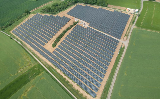 Der Solarpark Osterburken wurde von Juwi und MVV finanziert und errichtet.